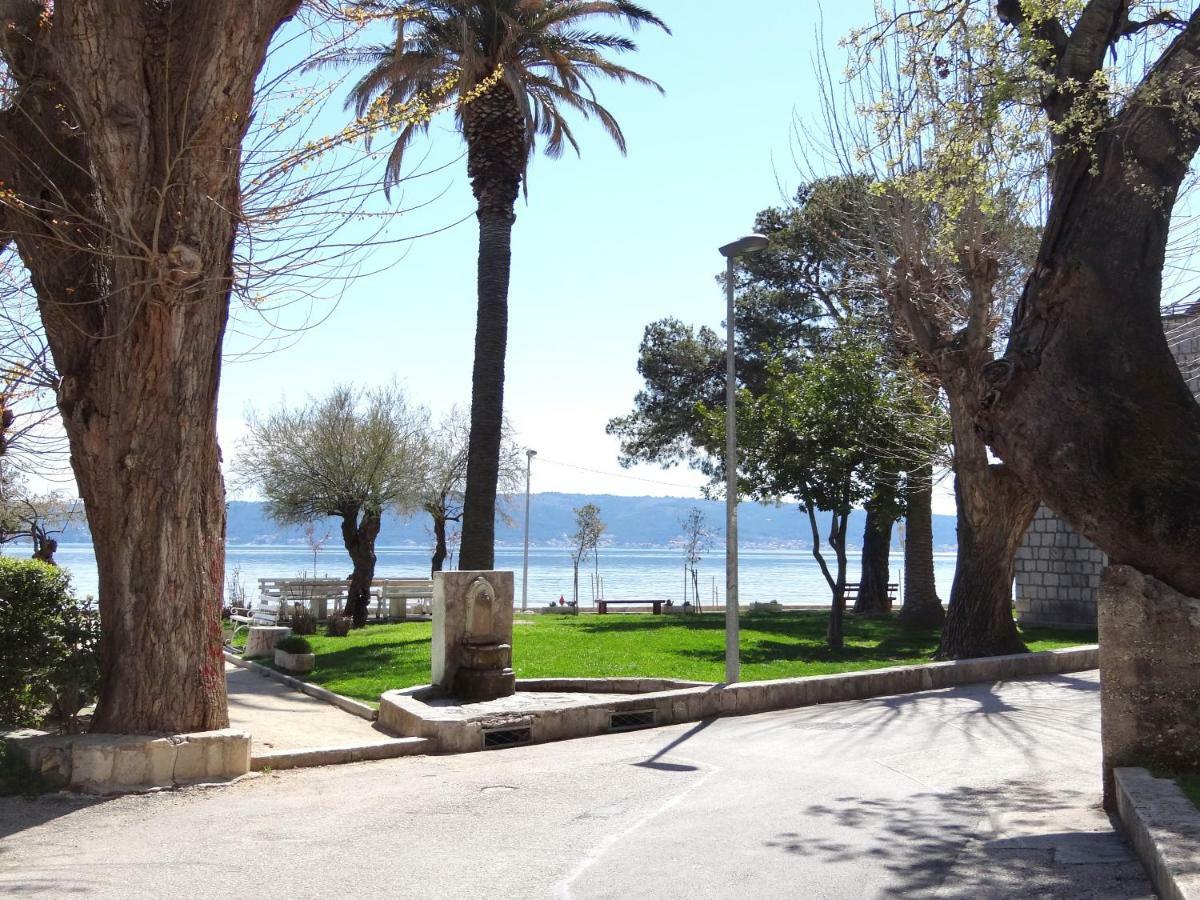 Villa Andrijana - Exclusively Yours - Family Getaway With Private Pool Kastela Luaran gambar